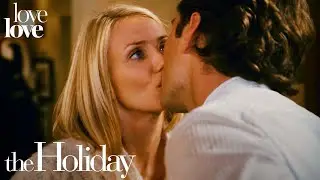 The Holiday | Amanda Kisses A Random Stranger | Love Love