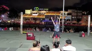 Juggling Fails?! Watch Robin Curtis perform at Riverside Promenade in Singapore!