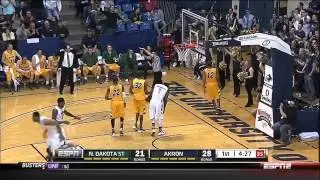 7 Footer Zeke Marshall's Steal and Dunk