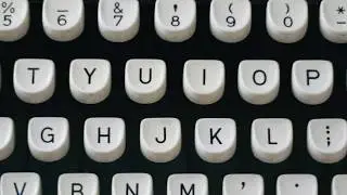 Compact Club &ldquo;Ghost writer&rdquo;