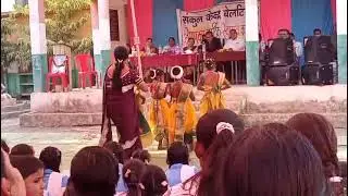 HM बुधनी अजय एवं बच्चे नव वर्ष 2026 में संकुल स्तरीय कार्यक्रम में शानदार प्रस्तुति।