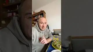 12.00 первый прием пищи 🍽️ 👉Живой контент в Вашем бизнесе 🎥 100 и больше видео за выезд