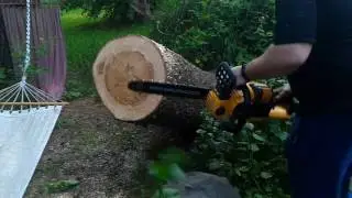 Цепная аккумуляторная пила DCM575