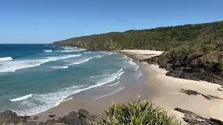 Secret Beach at the End of the Three Sisters Walk | Broken Head near Byron Bay