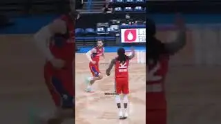 Jordan Ford with the footwork 🤝  Behind the back, step back to the pumpfake, step-through 😮&zwj;💨