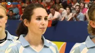 Nederlands handbalteam ongeslagen naar volgende ronde