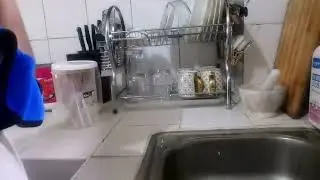 small kitchen cleaning