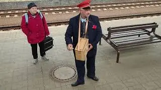 Fla&scaron;inet Čachtick&yacute; hrad - Traja veter&aacute;ni