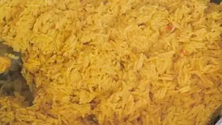 Make coconut curry rice with me. #viralvideo #food #cooking #viral #fypシ #enjoy #cookwithme 