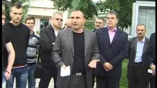 DOSTOINSTVO  POTPISI ZA REFERENDUM VO KICEVO