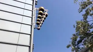 Nürnberg (N) Altstadt: Glockenspiel am City Point Nürnberg