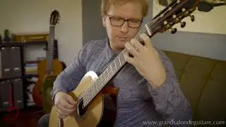 Jean-François Haché plays Scarlatti Sonata K.322 on Roberto Rozado Concert Classical Guitar