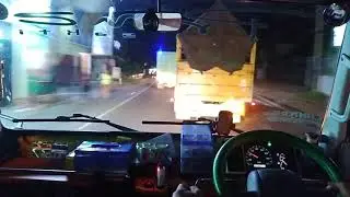 Ketika turbo berbunyi setir pun menari. Truck cabe