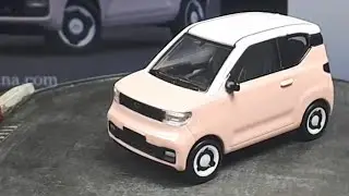 1/64 Wuling Mini EV Macaron by Xcartoys diecast