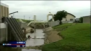 Dallas officials monitor Trinity River for flash flood concerns.