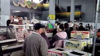 Прикол всё Запорожье покупает сало у одной Марины