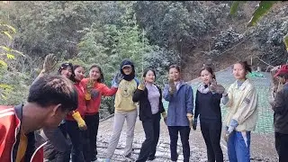 Chhuantharten Kawng thar lam a kan  hmalakna....a va hautak dawn em!!