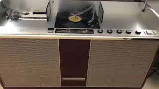 Kriesler 11-103 Master Multi-Sonic Radiogram