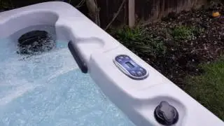 Sparkling Spas Refresh Hot Tub