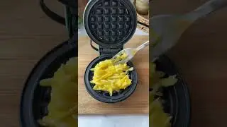 Carnivore keto pizza #ketopizza #chaffle #chaffles #lowcarbpizza #carnivorediet #keto #animalbased