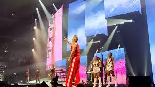 ROBBIE WILLIAMS - Monsoon (Praha 7.9.2025)