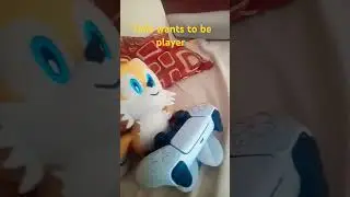 Tails wants to be player 1#sonic #tails #knuckles #viralvideo #funny #plush