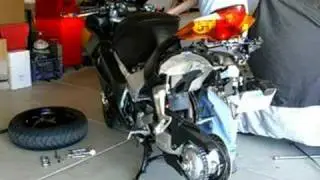 OEM vs. Staintune Exhaust on 2004 Honda VFR