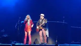 Sugarland performing  There Goes The Neighborhood in Milwaukee, WI  Nov 8, 2024