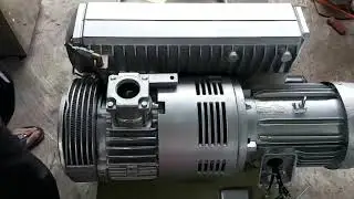 M&aacute;y bơm h&uacute;t ch&acirc;n kh&ocirc;ng BUCSH R5. Type RA 0250 D 5Z3 Made in Switerland
