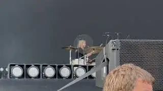 Holly Humberstone - The Walls Are Way Too Thin (live at Victorious Festival)