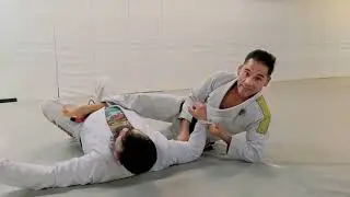 Technique of the Week: One-Arm Scissor Sweep 🌊