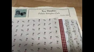 Battle of the Quilting Subscription Boxes - TWO THIMBLES Fabric Sampler October 2023 UNBOXING!!