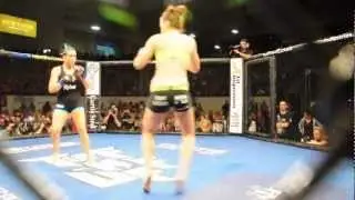 Women's MMA- Amazing One Punch KO