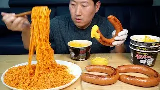 Острый острый куриный рамен и колбаса Кильбаса - кулинарное шоу Mukbang.