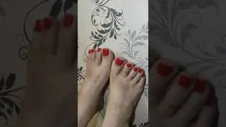 #footfetishmodel #footfetishnation #malespaintedtoes #malpolish #naildesign #boywithnails #mensnails