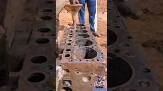 How Mechanics Clean Old Rusty Engine Block Using Acid#automobile #mechanic #how #engine #truckrepair