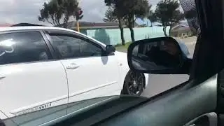 Toyota runx rsi Screaming in Lift!!