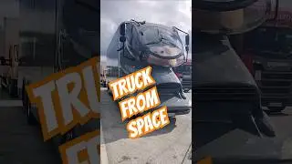 Musk delivered a truck from space 1🤩 Incredible! #trucking #lkw #camion #daf #colani #aero