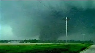 May 2003 Kansas/Texas Tornadoes with Jim Leonard & Cloud 9 Tours