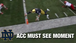 Notre Dame QB Ian Book Reaches Out For The Touchdown