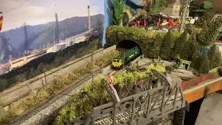 Testing my new eBay purchase, a Wrenn 8F. Seems to be running fine.