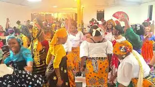 SUCCES MUSIC- MBIWI MARIAGE SAINT-ANDRE