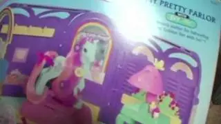 VINTAGE MLP Pretty Parlor Playset with 