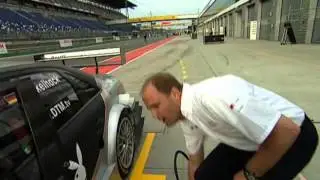 DTM inside: pit stop