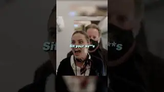 The stewardess couldn't stand this kind of passenger behavior😠