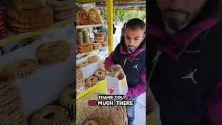Поэтому таким людям я буду давать деньги или еду в течение всего дня, предпочтительно еду.