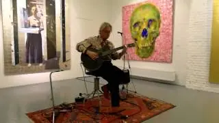 Ad Vermeer speelt slide-gitaar bij Deelen Art in Rotterdam