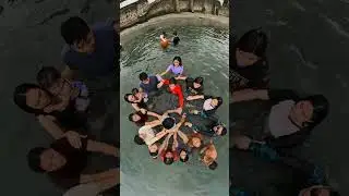 Купаться можно даже в дождь.