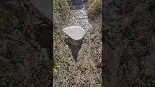Su Dolu Poşetlerle Tarla Sulama