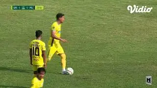 Víctor Bertomeu Gresik United 23-24